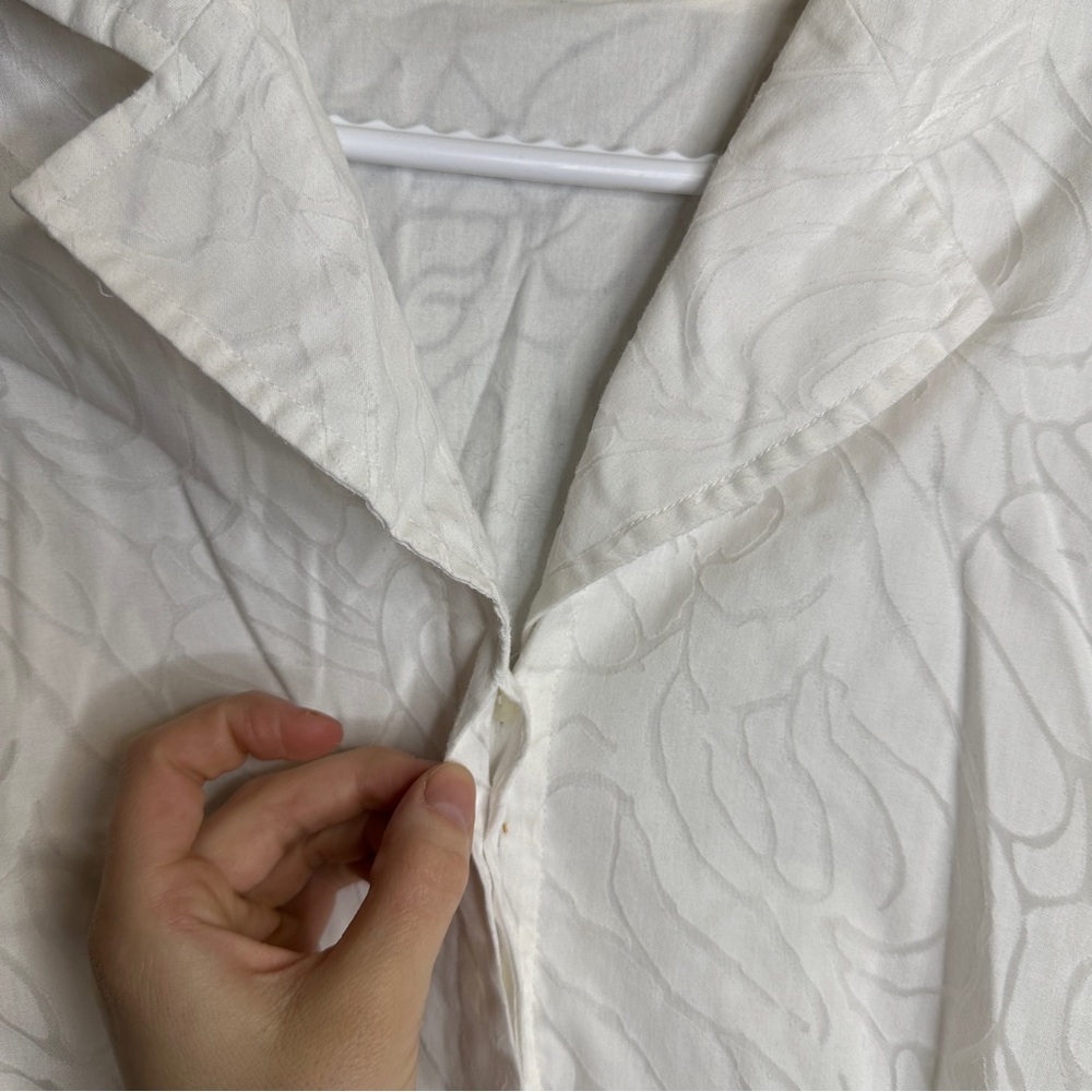 🦋5/20$🦋 sheer floral tie up blouse - Picture 7 of 14